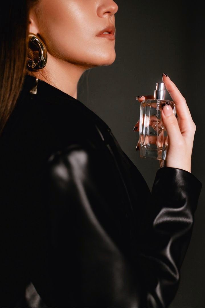 Women Perfumes العطور النسائية